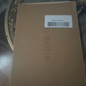 Steve Madden Brown Shoe Box